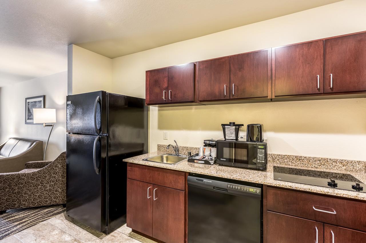 Cobblestone Hotel & Suites Hartford المظهر الخارجي الصورة