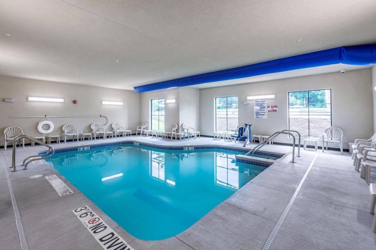 Cobblestone Hotel & Suites Hartford المظهر الخارجي الصورة