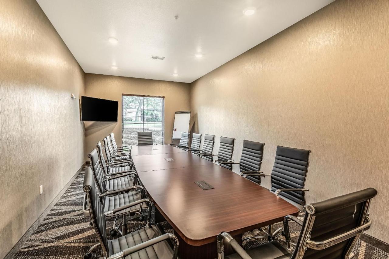 Cobblestone Hotel & Suites Hartford المظهر الخارجي الصورة